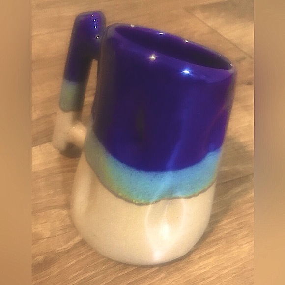 White Oak Canada Slanted Mug - Picture 2 of 13
